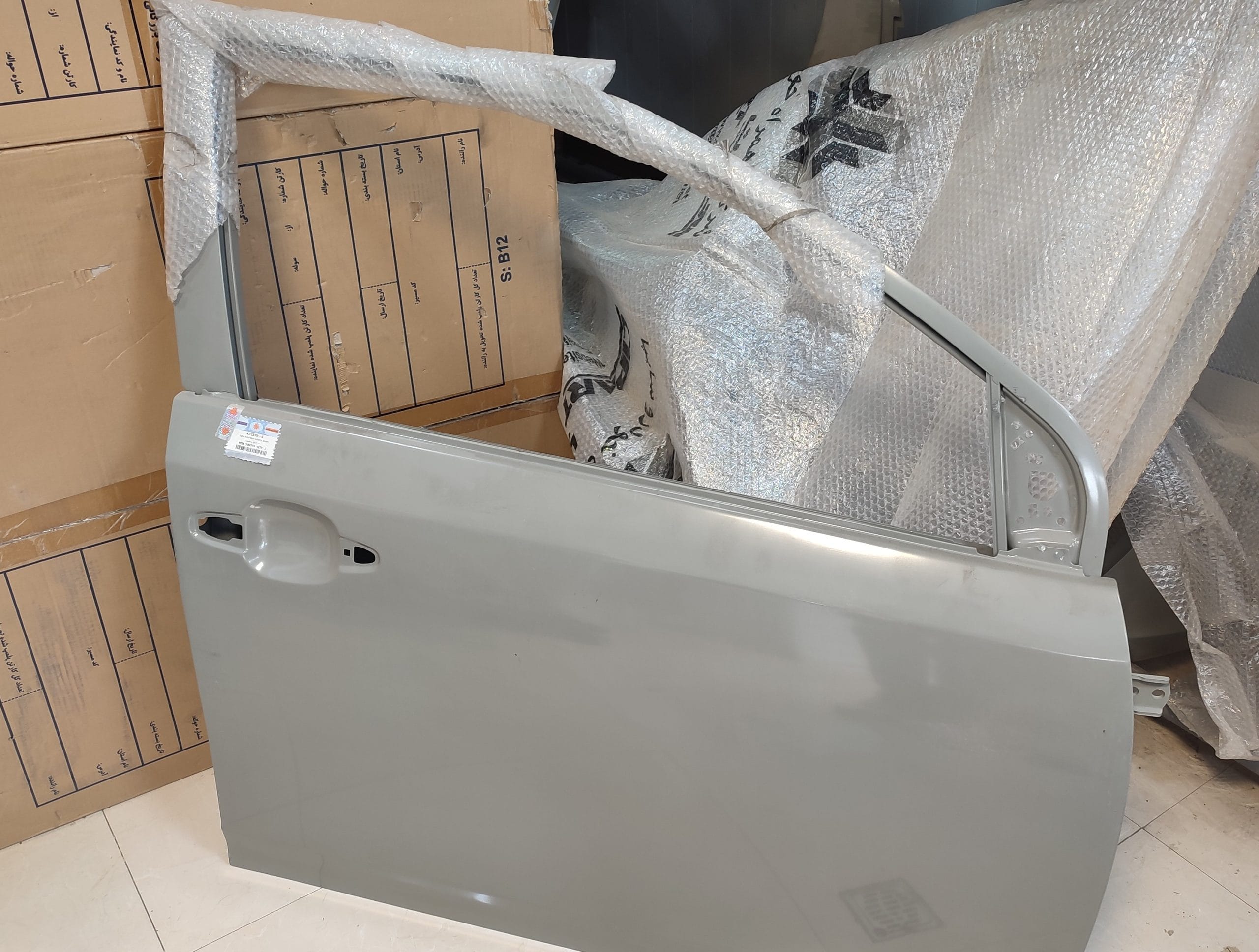درب جلو راست S300 آریو اصلی سایپایی
